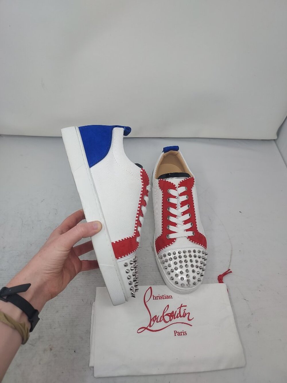 Christian Louboutin MENS Louis Junior Spike Low Top Sneaker